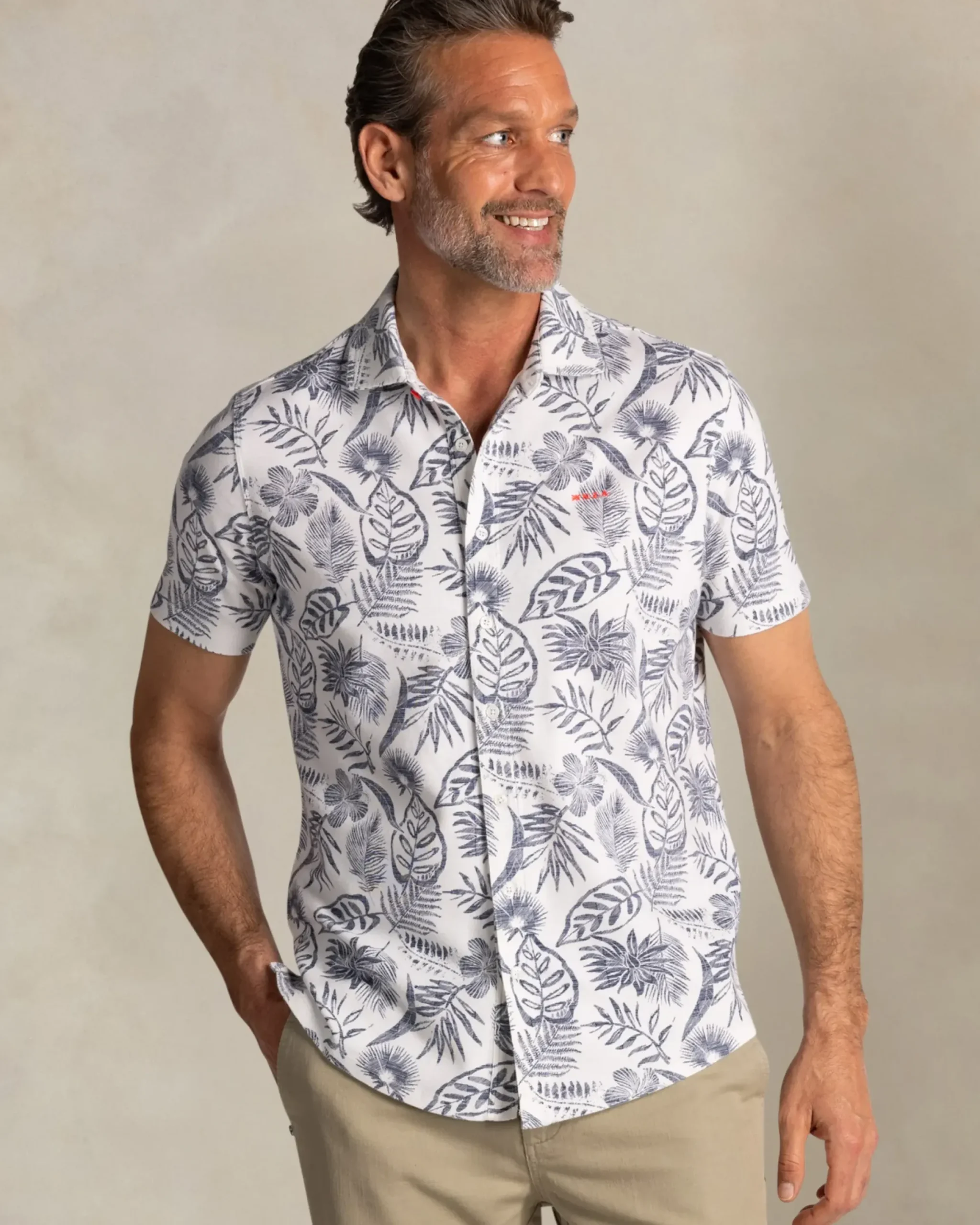 Beige overhemd met navy bloemenprint