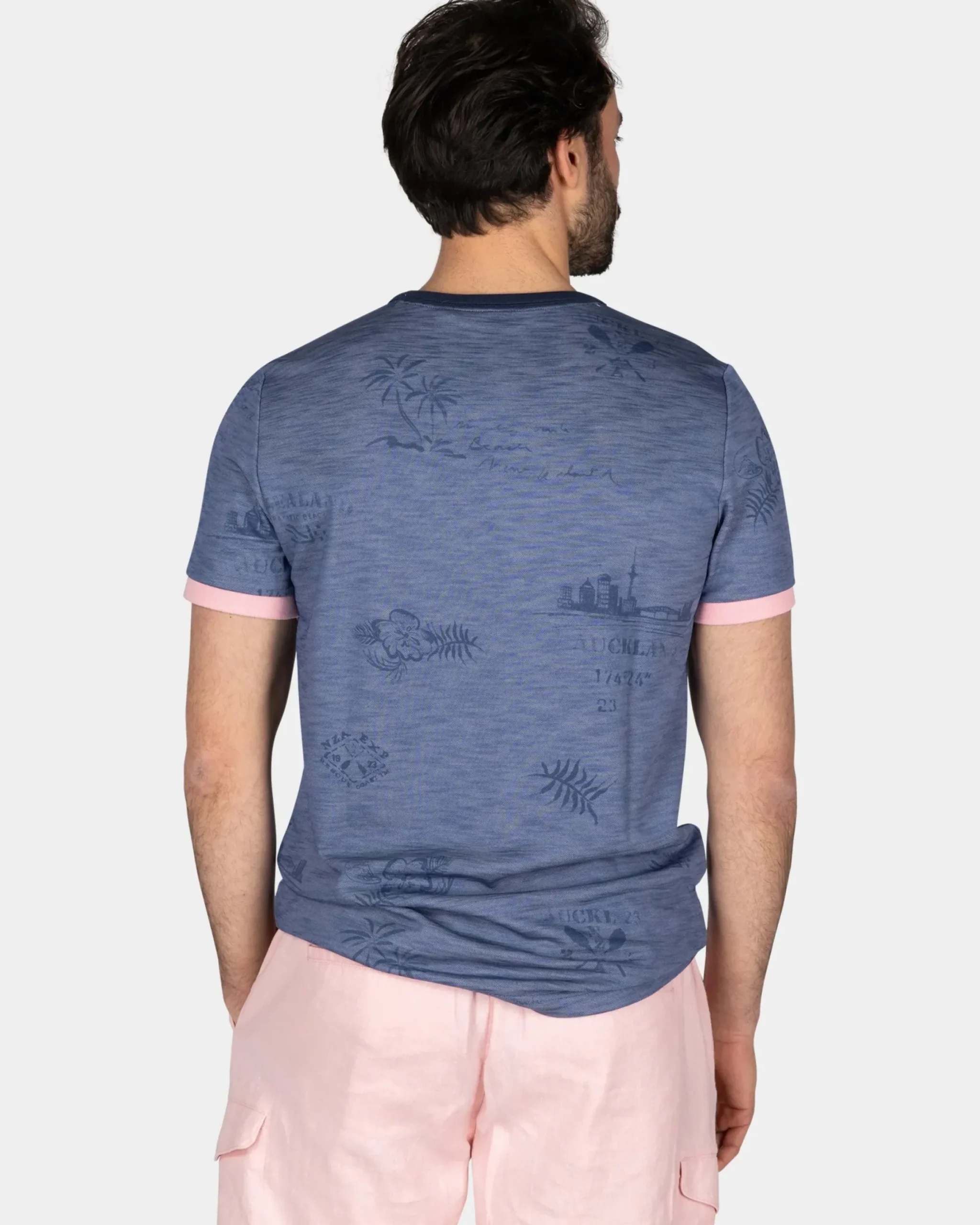 Blauw geprint t-shirt met roze details