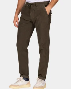 Corduroy donkergroene chino - Gravel Green