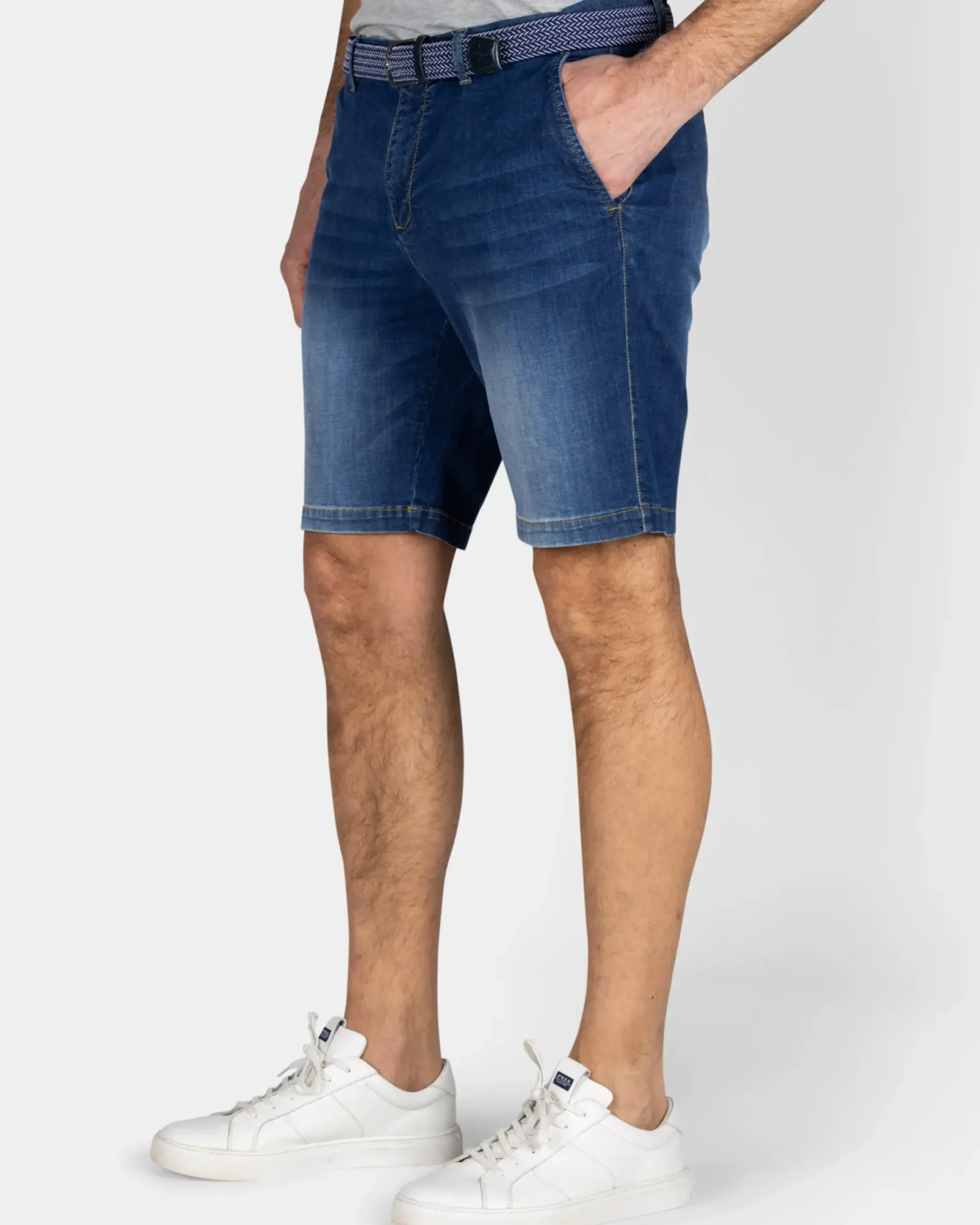 Donkerblauw denim short
