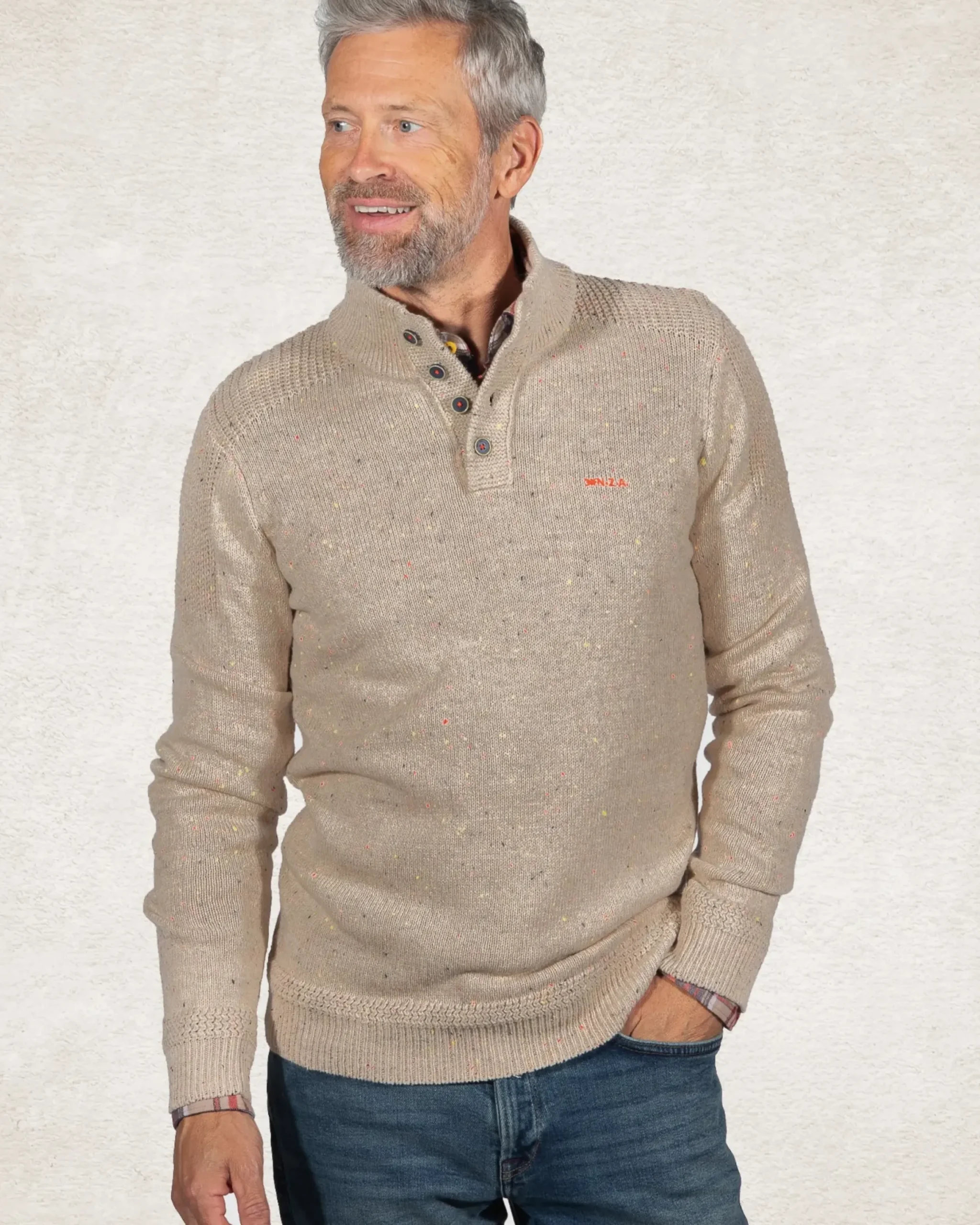 Effen trui met halve knoopssluiting - Sahara Sand