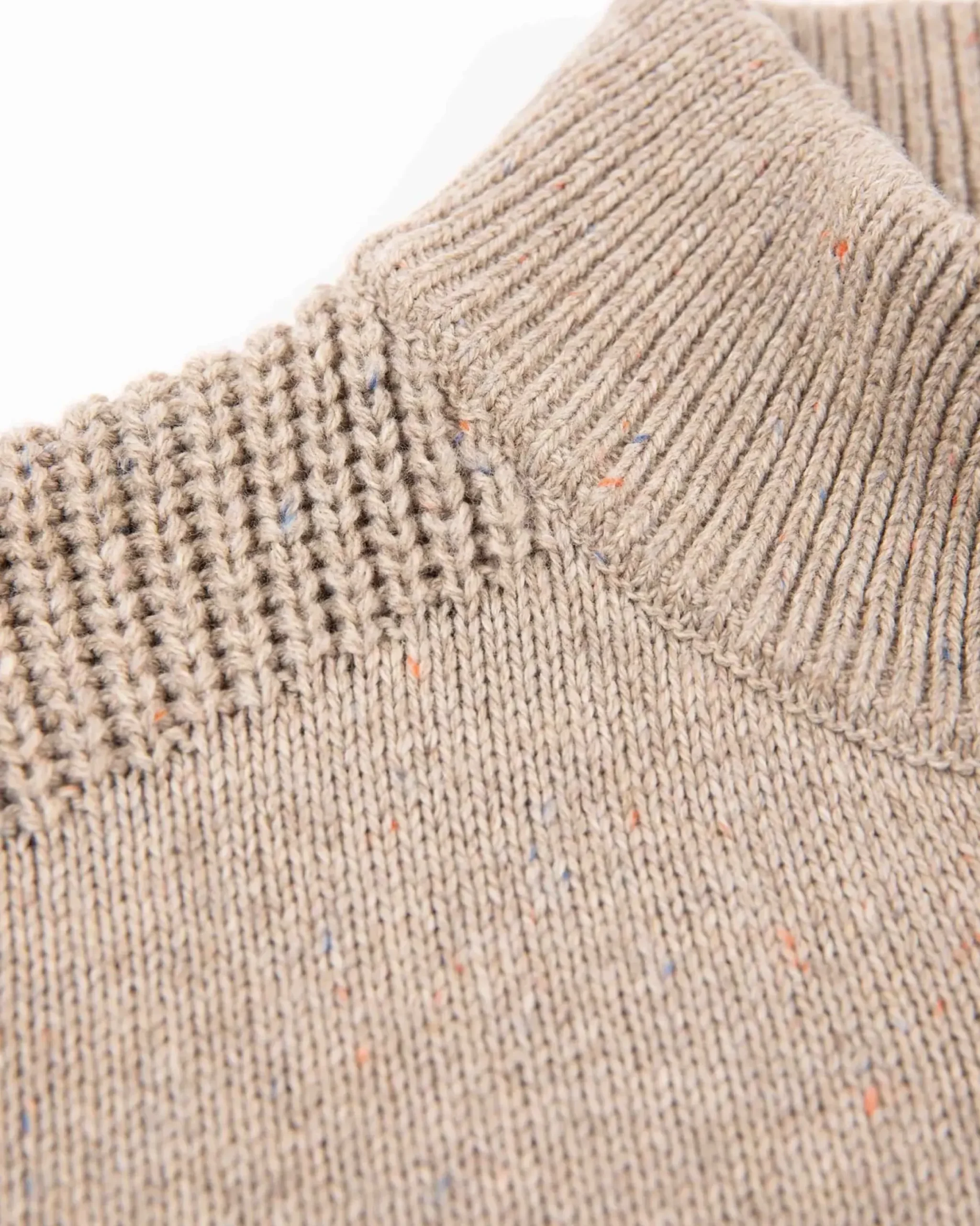 Effen trui met halve knoopssluiting - Sahara Sand