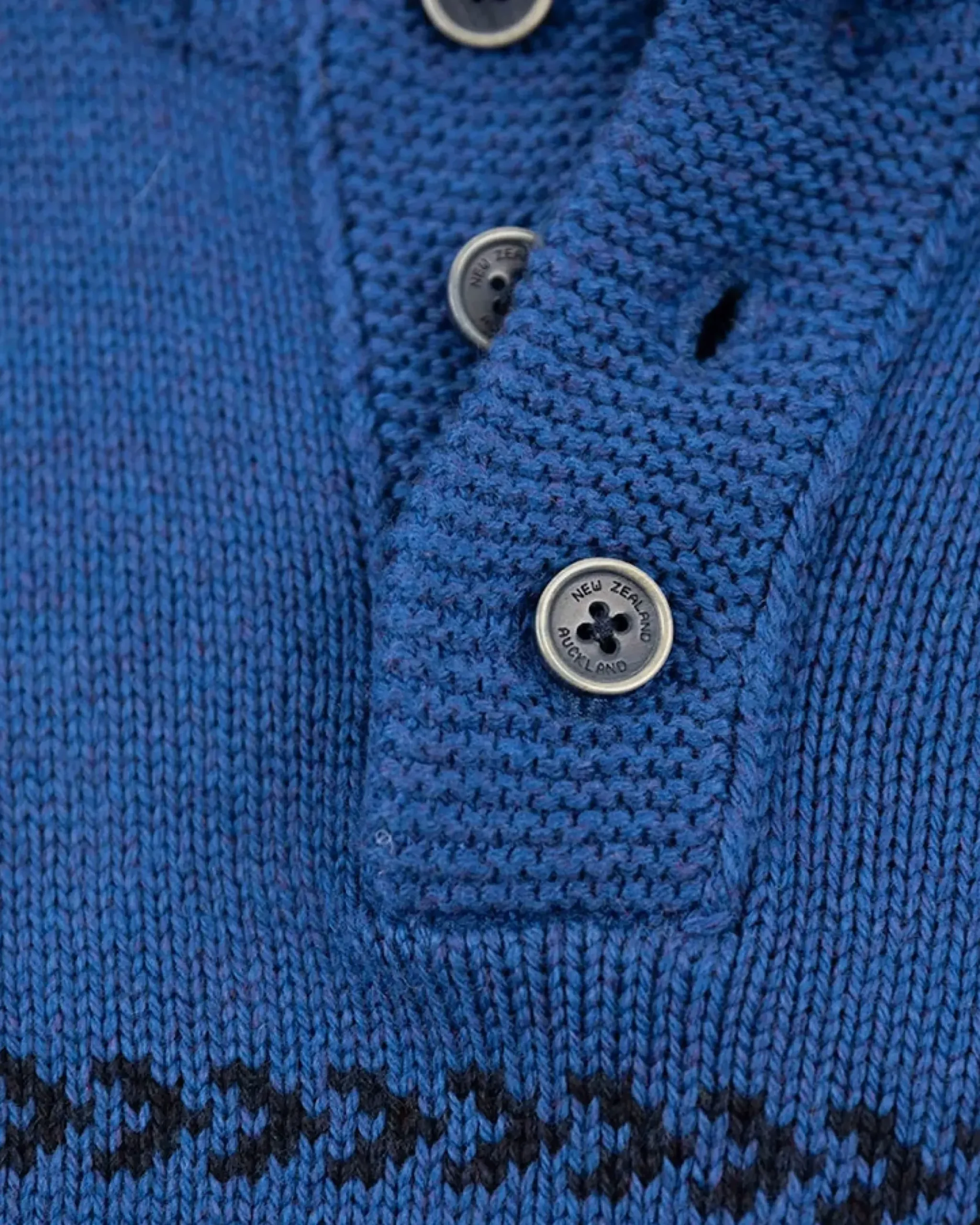 Gebreide trui met halve knoopssluiting - Bright Water Blue