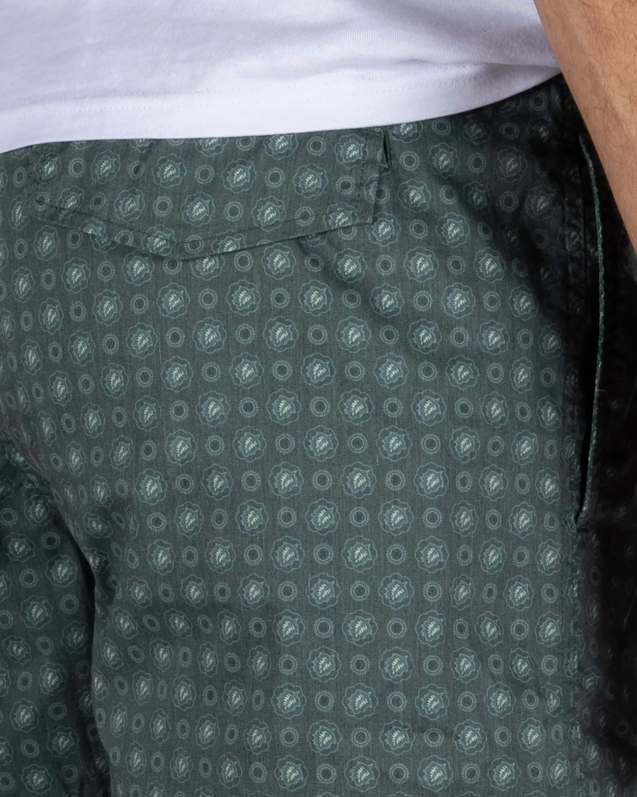 Groene zwembroek met print en lichtgele details