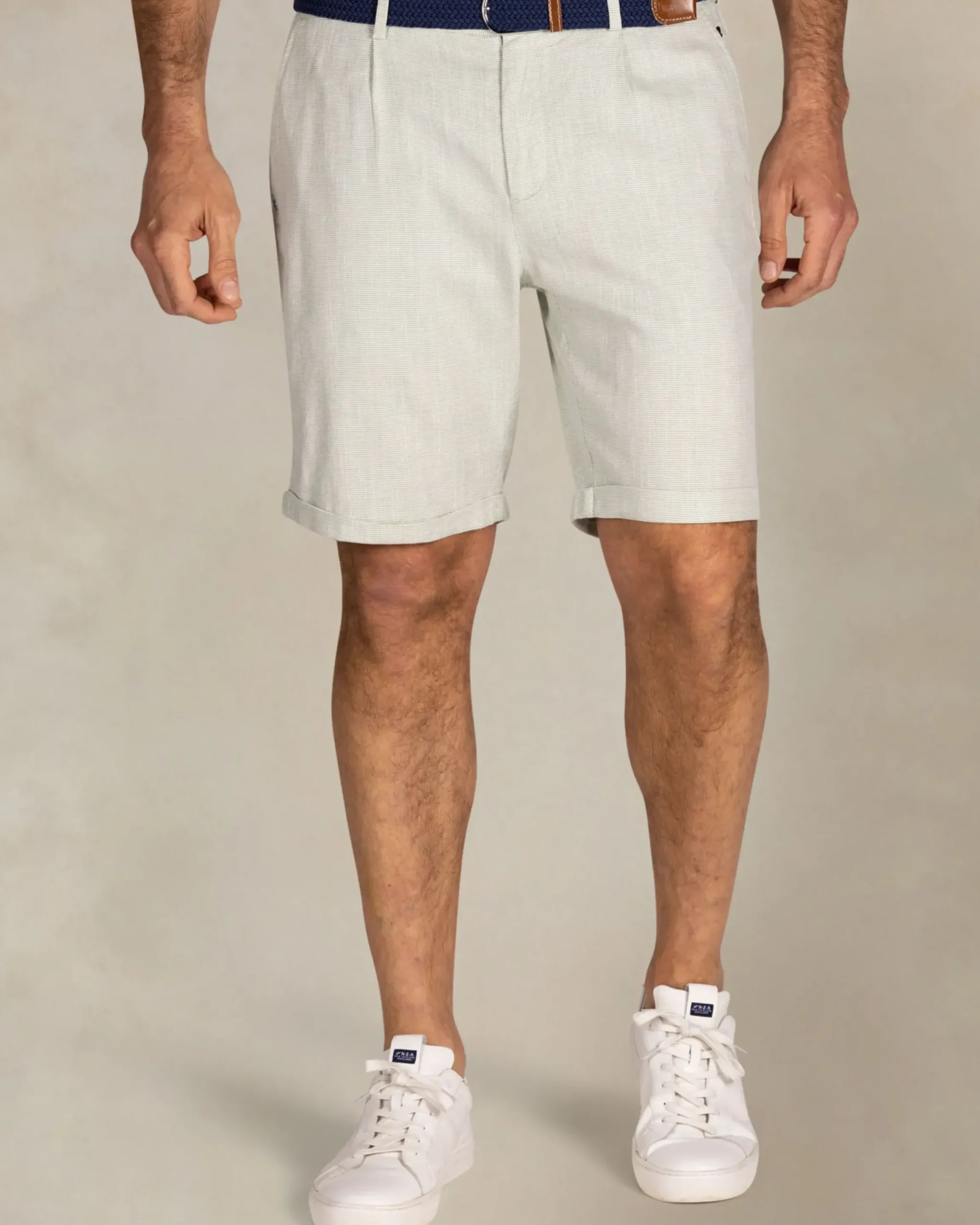 Lichtgroene chino shorts van katoen met linnen en tencel