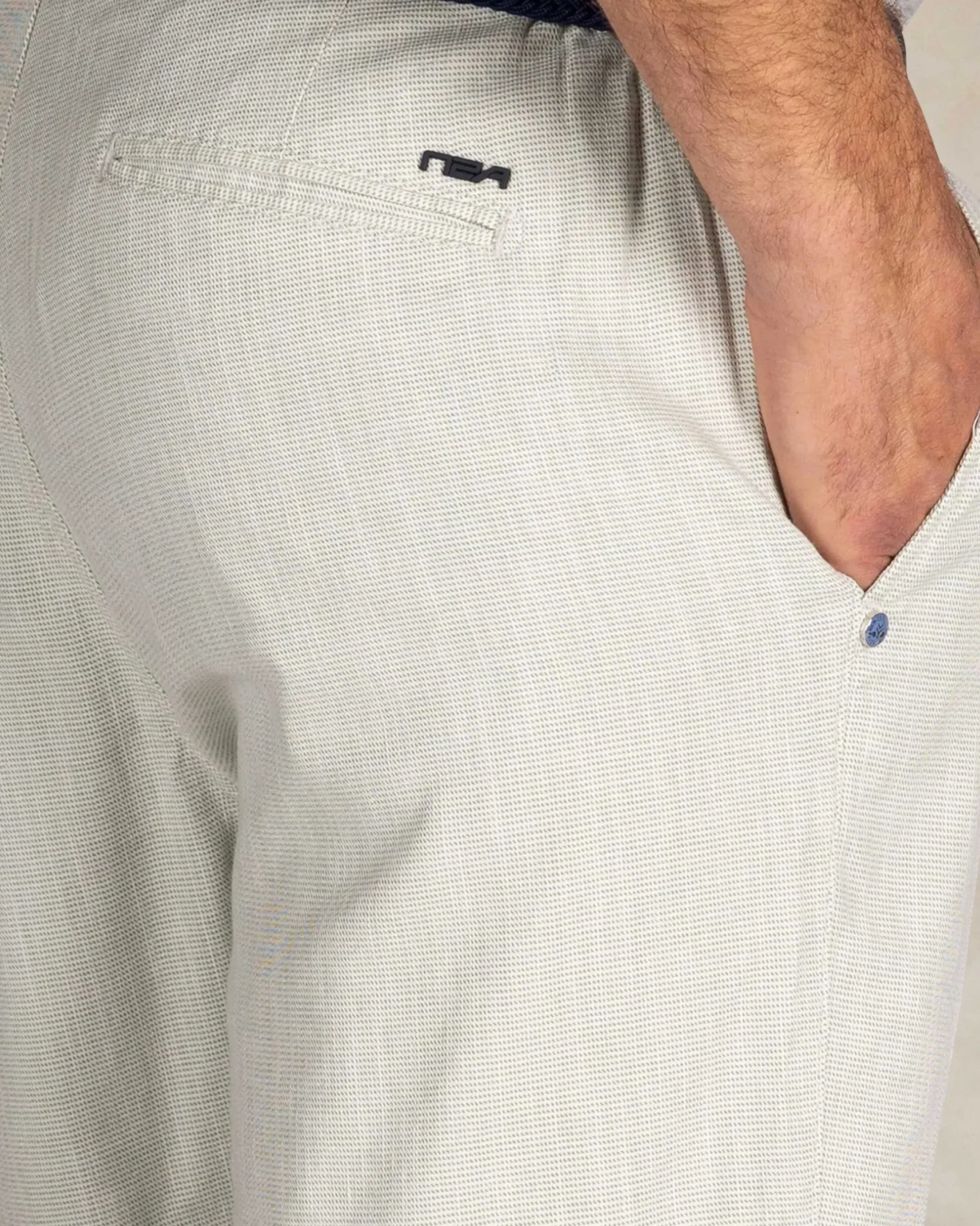 Lichtgroene chino shorts van katoen met linnen en tencel