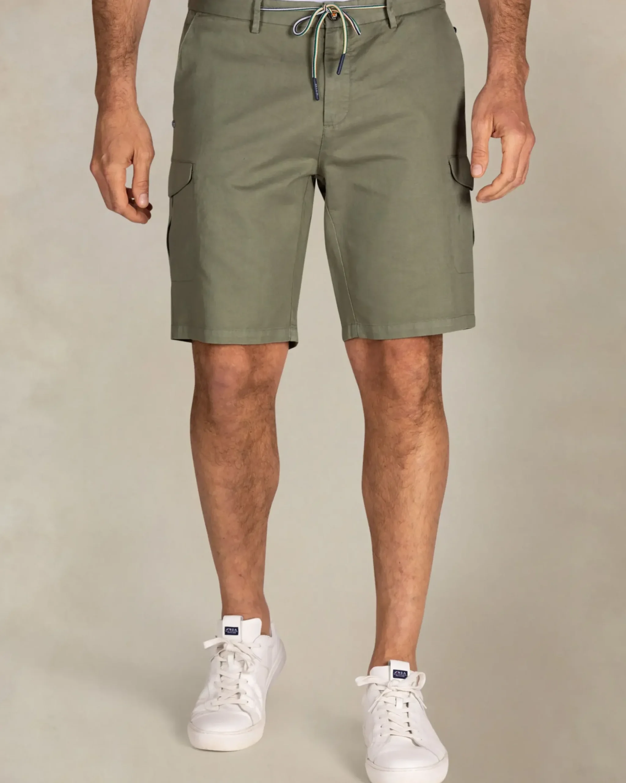 Lichtgroene linnen cargo shorts