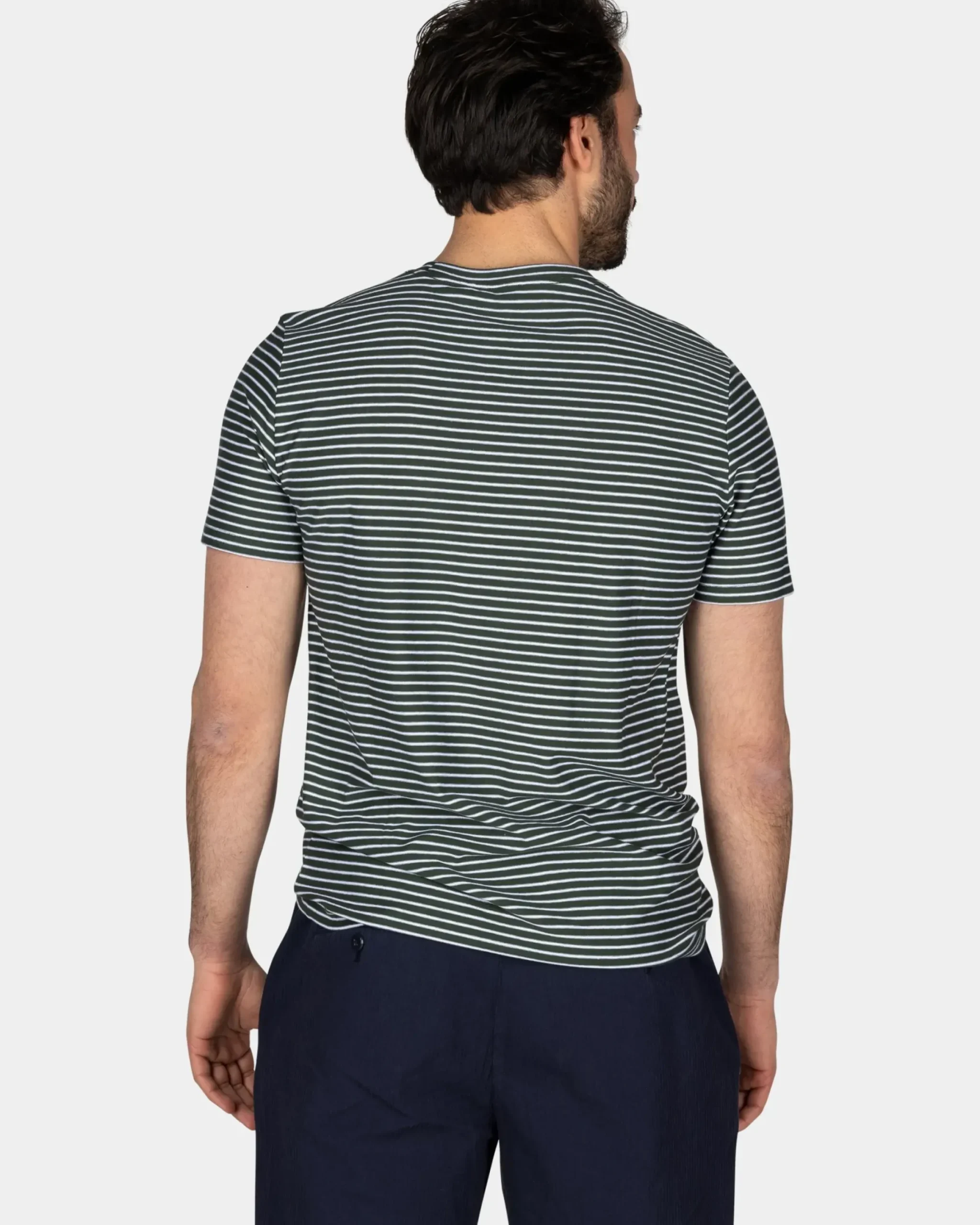 Mosgroen t-shirt met kleine witte streep