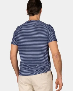 Navy t-shirt met kleine witte streep