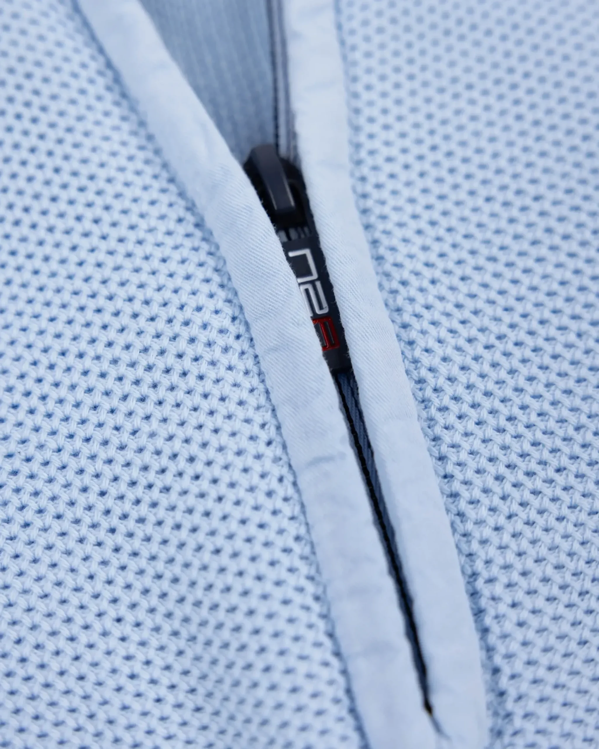 Pastelblauwe basis pullover met halve rits