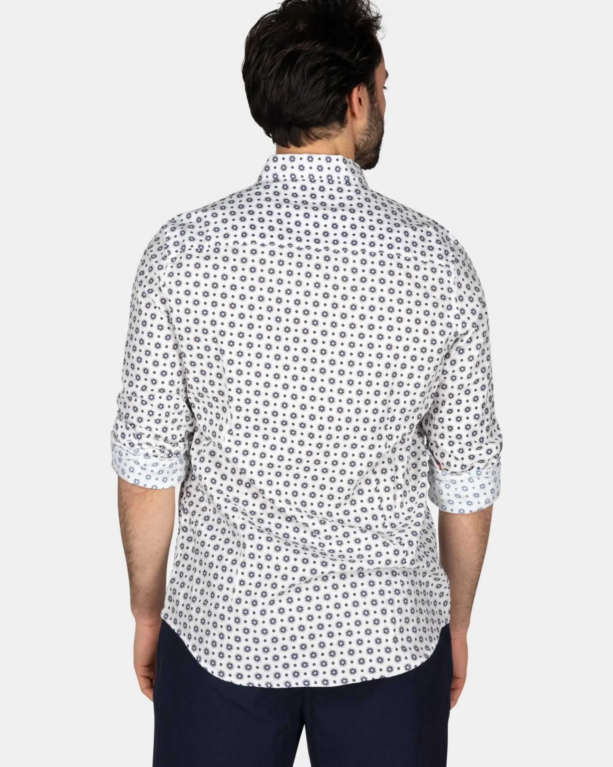 Wit overhemd met blauwe grafische print