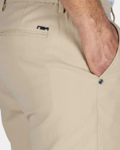Zandkleurige chino short met stretch