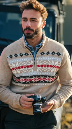 Zandkleurige pullover met gebreide print - Shimmering Sand
